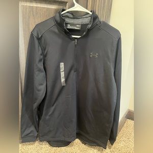 Medium Under Armour Pull Over